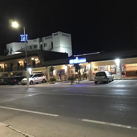 Lucero Hotel